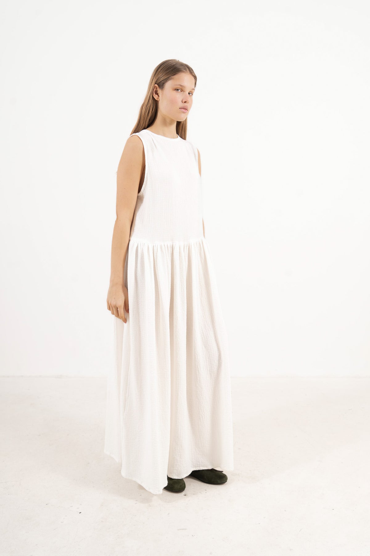 MOCHA Nuage dress worn by a model in a full-length front view, showcasing an elegant standalone long dress without trousers.